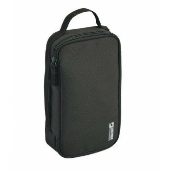 おすすめ厚みがあるものも収納できる立体的なメッシュポケット。バッグから取り出しやすいハンドル付き。デジタルガジェットやキャンプ用品、 調理器具を入れて。サイズ55×110×200mm個装サイズ：23×14×7cm重量個装重量：130g素材・材質本体:ポリエステル仕様撥水加工生地をメイン生地に使用生産国カンボジアfk094igrjs