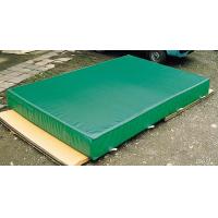 スパイク使用ができる屋外用セフティ—マットです。スパイクでも使用できる、ウレタン一枚もののエバーマットです。サイズ200×400×40cm個装サイズ：200×200×80cm重量約57.2kg素材・材質エステル防水帆布、上面メッシュ製、ウレタンフォーム芯製造国日本スパイク使用ができる屋外用セフティ—マットです。 ※画像はイメージです。商品サイズをお確かめください。 スパイクでも使用できる、ウレタン一枚もののエバーマットです。