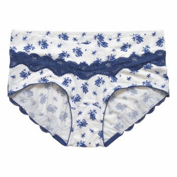 クロス形状のウエストベルトが特徴の産前産後兼用ショーツゴムを使用せずパワーネットを身生地で包んだ広幅のウエストベルトは、大きくなるおなかに面でソフトフィット。身体にやさしい仕様です。浅履きタイプのショーツなので、みぞおちあたりの不快な締めつけから解放され楽ちん。健診のエコー時にもスムーズです。産前産後と計算されたウエストラインでフロントをすっきり見せ、後はヒップをすっぽり包む安定感のあるバックスタイルです。身生地は、ストレッチ性のあるベア天竺素材なので、産前産後と長く使え、産後も上下コーデを楽しめます。ウエストとヒップはラグジュアリーなレースを贅沢にあしらいました。ヒップレースは直接肌に触れにくい生地の上に重ねる仕立てに。見た目も機能も充実なアイテムです。※マタニティサイズは一般のレディースサイズと異なりますのでご注意ください。※ボディサイズの変化は個人差がありますので、当てはまらない場合もございます。※妊娠月数、着用感の好みによって先を見越したサイズ選びをおすすめします※油分(ボディクリームオイル等)が製品に沈着すると色移りが発生する場合がございますのでご注意ください。※衛生商品のため、お客様都合による返品交換はできませんので、あらかじめご了承ください。サイズLLサイズ(腹囲98〜120cm、ヒップ95〜108cm)個装サイズ：15×18×2cm重量個装重量：55g素材・材質ポリエステル90%、ポリウレタン10%(ベア天竺)、レース部分:ナイロン ポリウレタン、クロッチ裏:綿100%仕様【生地】厚さ:普通伸縮性:あり透け感:若干あり【お手入れ方法】洗濯機洗い可(ネット使用)生産国中国fk094igrjs