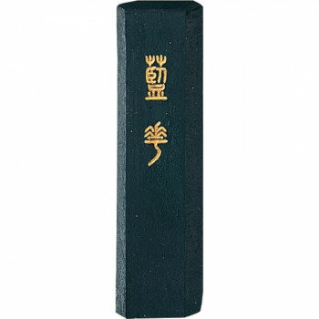 おすすめ精選された純本藍を原料とした藍墨。純本藍に膠と香料を練り合わせて作成しています。従来の墨にない気品ある墨色が楽しめます。※乾燥具合により、サイズは多少異なる可能性があります。サイズ20×12×67mm個装サイズ：8.6×7.4×3.5cm重量12g個装重量：20g素材・材質煤・膠生産国日本fk094igrjs