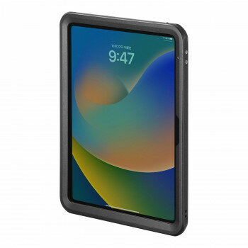 おすすめApple 第10世代 iPad 10.9インチに対応します。IP68準拠の防水・防塵ケースです。縁の部分は耐衝撃素材を使用し、衝撃から機器を守ります。簡易ストラップ付きです。(73〜126cm)Type-Cコネクタの接続も可能です。※コネクタ使用時は防水性能は無くなります。落下防止に便利なリング付きです。サイズW189.12×D13.65×H259.63mm個装サイズ：2.0×28.3×19.7cm重量約208g個装重量：280g素材・材質TPU、PCセット内容本体、ストラップ、クリーニングクロス、リングスタンド、取扱説明書生産国中国fk094igrjs