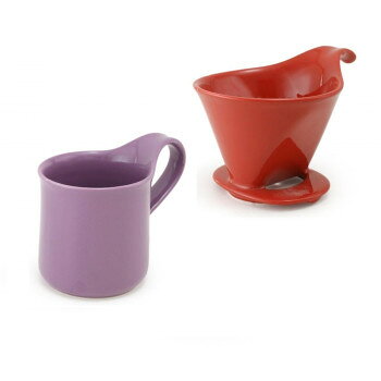 おすすめお手軽にドリップコーヒーを始められるコーヒードリッパーとカフェマグラージのセットボックスです。誰でも簡単に美味しいコーヒーを淹れられるのでプレゼントにもおすすめです。サイズドリッパー:W117×D152×H103mm、マグ:W130×D88×H108mm、トレイ:W83×D110×H50mm個装サイズ：15×13×21cm重量725g個装重量：100g素材・材質陶器(美濃焼)セット内容ドリッパーL、カフェマグラージ、ドリッパートレイ生産国日本fk094igrjs