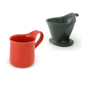 おすすめお手軽にドリップコーヒーを始められるコーヒードリッパーとカフェマグラージのセットボックスです。誰でも簡単に美味しいコーヒーを淹れられるのでプレゼントにもおすすめです。サイズドリッパー:W117×D152×H103mm、マグ:W130×D88×H108mm、トレイ:W83×D110×H50mm個装サイズ：15×13×21cm重量725g個装重量：100g素材・材質陶器(美濃焼)セット内容ドリッパーL、カフェマグラージ、ドリッパートレイ生産国日本fk094igrjs