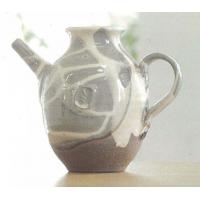 白水晶のようなきれいな注器。手作りのあたたかさを感じる信楽焼の注器。ゆったりしたひとときにこだわりの演出を。サイズ9×15×12cm個装サイズ：9.5×15.5×12.5cm重量300g個装重量：300g素材・材質陶器(信楽焼)仕様容量:400cc製造国日本白水晶のようなきれいな注器。 手作りのあたたかさを感じる信楽焼の注器。ゆったりしたひとときにこだわりの演出を。