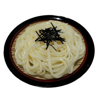 日本職人がつくるざるうどん♪つるつるっと食べたくなるほど、美味しそうなざるうどんです!お部屋のインテリアや、定食屋さんのディスプレイ用としてもおすすめです♪※職人手作りのため、形状や色味、風合いは写真と若干異なる場合がございます。また、食品サンプルは容器と接着されておりません。サイズΦ227×50mm個装サイズ：25×30×5cm重量550g個装重量：560g素材・材質食品サンプル:塩化ビニール竹ス:竹お皿:樹脂セット内容ざるうどん×1竹ス×1お皿×1生産国日本fk094igrjs