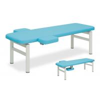 心地よさを高めるカラー＆デザイン!かどまるR10cm加工付き本体シートを採用しました。収納機能付き上肢台2個付き。サイズ幅70×長さ180×高さ60cm、クッション厚:6cm(本体)重量約35kg素材・材質ベニヤ(フォースター)、塩ビレザー仕様強度(等分布荷重):400kg、組立必要、かどまる加工製造国日本心地よさを高めるカラー＆デザイン! ※画像は無孔タイプです。お届けは有孔タイプのみとなります。※上肢台を収納する時は、本体シートの内側まで収納してください。※オリジナルレザー18色からレザー色をお選び下さい。※レザーのお手入れについて:レザー機能を十分に発揮させ、衛生的にご使用いただくために、柔らかい清潔なウエス(布)でこまめに乾拭きしてください。また、洗剤には市販の専用クリーナー、メーカー取り扱い商品メディクリーナーまたは、ぬるま湯で薄めた中性洗剤をご使用ください。※簡単な組立が必要になります。簡易工具を同梱しておりますが、ドライバー工具による組立作業が必要な製品には簡易工具を同梱しておりません。改めご了承ください。【運送に関して】※時間指定はできません。※佐川急便・名鉄運輸は玄関口までの配達となります。設置・組立をさせていただくことはできません。 かどまるR10cm加工付き本体シートを採用しました。収納機能付き上肢台2個付き。