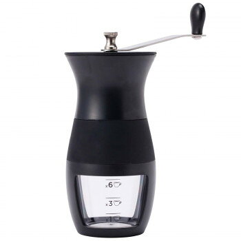 お家やアウトドアで簡単に挽きたてコーヒー手動で粒度調節できるコーヒー豆を挽くミル。小さく収納し持ち運びにも便利で、アウトドアでも活用できる。ハンドルをはずしてスッキリ収納でき、分解ししっかり洗える。また　一目でわかる1、3、6杯分の目盛付きで、どこでも簡単に挽きたてのコーヒーをお楽しみいただけます。サイズ約フタ直径8.5×高さ17.5cm (ハンドル長さ:約12cm)個装サイズ：8.5×8.5×19.0cm重量約280g個装重量：310g素材・材質ABS樹脂、陶器、シリコーンゴム、ポリスチレン、アルミ、ステンレス鋼、スチール仕様カップ容量:約100ml耐熱温度:ABS樹脂:90度、シリコーンゴム:190度、ポリスチレン:80度生産国中国fk094igrjs