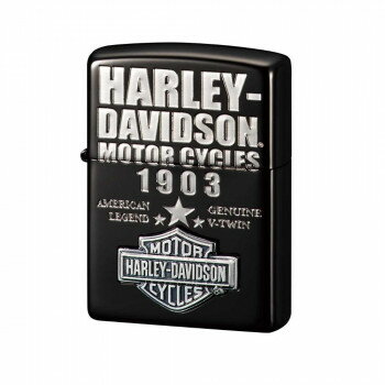おすすめ最強コラボアイテムの定番、ハーレーダビッドソン×ジッポー。全てが王道、ゆえに衰えを知らず。サイズ個装サイズ：8×6×2cm重量個装重量：100g仕様加工:ブラックイオン+ニッケルメッキ+シルバーイブシメタル生産国アメリカfk094igrjs