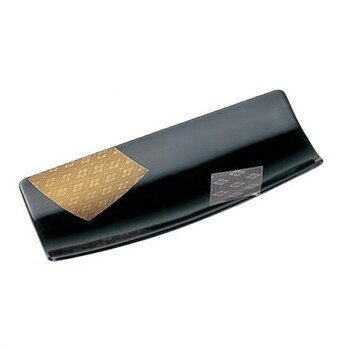 時代おしぼり受け黒色紙裏黒(全面塗)を施した時代おしぼり受けです。サイズ179×81×16mm個装サイズ：21.8×8×3.7cm重量個装重量：70g素材・材質メラミン複合樹脂生産国日本fk094igrjs
