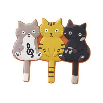 可愛い3連マグネットフックしっぽに鉄板が入っていて、好きな角度に曲げていただくとフックになります。また、曲げずフラットな状態でも使えます。マグネットがくっつく冷蔵庫ドアや、玄関扉、ホワイトボードやオフィスの机の引き出しなどで、使っていただけます。マスクや輪ゴム、鍵やキーホルダーなどをフックにかけれます。※壊れやすいもの、落下すると危険なもの(メガネや老眼鏡)などはフックにかけないでください。※商品写真はできる限り実物の色に近づけるよう努力しておりますが、お客様がご使用になられるパソコンのモニターやカラー設定・室内の照明などにより実際の色と画面上の色が違って見える場合がございます。サイズ約縦11×横13×厚み0.7cm個装サイズ：25×5.5×4.5cm重量個装重量：210g素材・材質塩化ビニル樹脂仕様耐荷重:約1kg生産国中国fk094igrjs