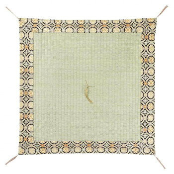 御前藺草座布団御前藺草座布団です。サイズ68×68cm個装サイズ：78×74×7cm重量個装重量：1700g生産国日本fk094igrjs