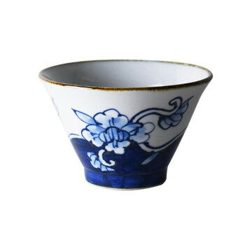 いつもの暮らしをより豊かに。568碗こと五郎八茶碗(ごろはちちゃわん)は普通よりやや大きめのお茶碗です。ご飯はもちろん、豚汁などの汁物や煮物、おひたしなどの小鉢、わらびもちやぜんざいなどのデザートなどに使用できとっても便利です。※化粧箱入りです。※ご使用後はなるべく早く洗剤で洗い、充分に乾燥させてから収納してください。※欠けたりヒビが入った商品は、ご使用をお止めください。ケガなどの原因になります。※サイズ・重量・形状・色柄などは、焼成や原料の事情で若干の誤差が生じることがあります。サイズφ11.5×H7cm個装サイズ：11×11×7cm重量約170g個装重量：190g素材・材質陶器仕様容量(※満水の状態):300mlレンジ使用:不可 オーブン使用:不可 食器洗浄機使用:不可生産国日本fk094igrjs