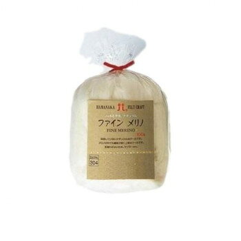 染色していないウール。染色していない洗っただけのナチュラルなウールです。羊の種類よって風合いが異なりますので作品によって使い分けてください。また手染めや手つむぎにも使っていただけます。メリノの中でも白度が高く繊維も細いウールです。※お色はできるだけ商品に近づけるよう表現しておりますが、閲覧環境により実際の色と異なる場合がございますので予めご了承下さい。サイズ個装サイズ：11.1×15.6×11.3cm重量個装重量：100g素材・材質ウール100%生産国日本fk094igrjs
