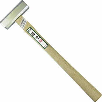 おすすめ「藤元玄翁シリーズ」は丁寧な造りの玄翁・金槌。職人向けですが、一般の方にもお使い頂けます。八角玄翁。メッキ仕上げにより、サビや汚れに強く、内装作業にも最適です。打撃面の焼き入れは、中央部を硬く、フチは欠け防止のためやや甘めに仕上げてあります。木柄には、昔から丈夫で使われ続けている本樫材を使用し、玄能の種類によって長さや形状を選んで仕込んでおります。本品は手触りの良さを重視しニスを塗らず、長さも余裕の尺1柄(約330mm)を仕込んでおります。※木柄は、傷んだら交換が可能です。サイズ高さ330×幅85×奥行24mm個装サイズ：34.2×12×9.6cm重量440g、呼び寸(頭部):約375g個装重量：484g生産国中国fk094igrjs