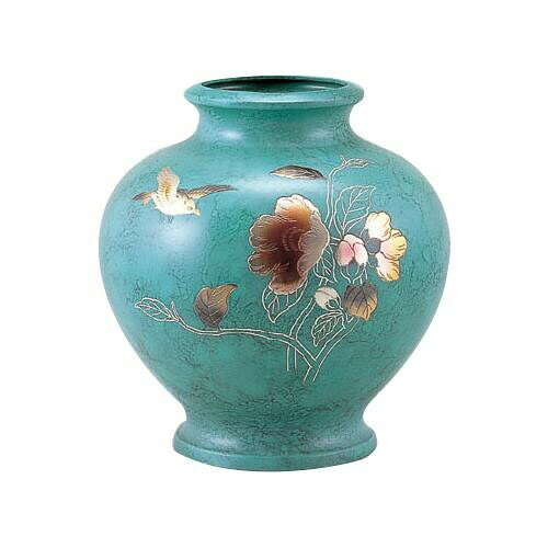 花のある暮らしを演出する花瓶です。伝統工芸師が作る重厚感あるブロンズ製花瓶。玄関・居間・和室などを華やかに演出してくれます。サイズ個装サイズ：25×25×30cm重量個装重量：700g生産国日本花のある暮らしを演出する花瓶です。伝統工芸師が作る重厚感あるブロンズ製花瓶。玄関・居間・和室などを華やかに演出してくれます。fk094igrjs