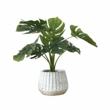 おすすめナチュラルな雰囲気で、ぽってりとしたフォルムが可愛いモンステラのフェイクグリーンポットです。※インテリアグリーンはハンドメイドの製品の為、仕様やサイズに個体差がございます。サイズ約直径38×高さ35cm個装サイズ：20×20×20c...