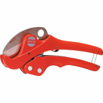 おすすめ切りくずを全く出さないきれいな切断ができます。コンパクトな設計で狭い隙間でも使えます。サイズ190mm個装サイズ：25×11×3cm重量260g個装重量：327g素材・材質本体:アルミ刃:特殊鋼仕様用途:塩ビ配管、ポリエチレン配管の切断に切断能力:27mm標準替刃:VCE0327呼称:27EDアタッチメント:なし生産国日本fk094igrjs