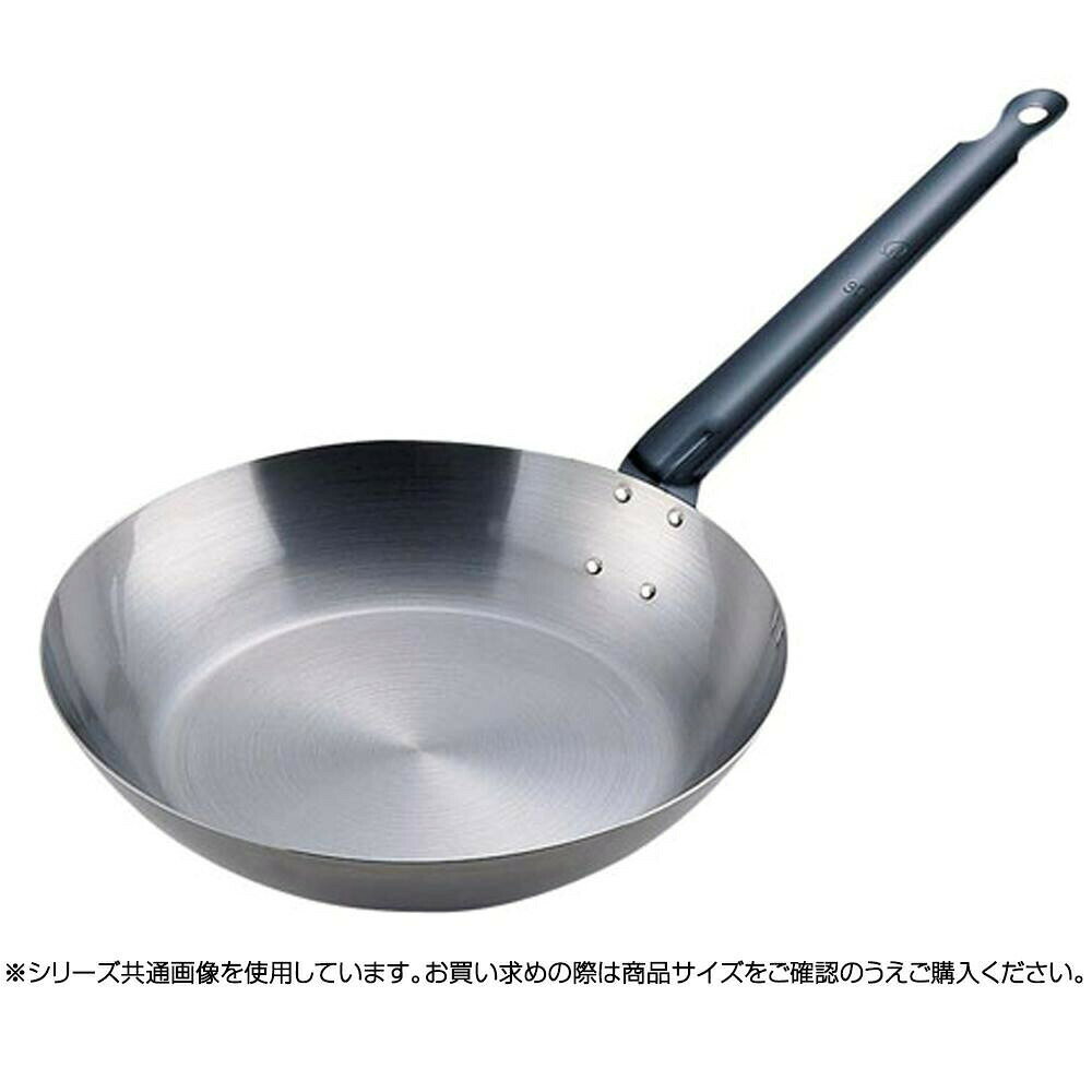 IH対応フライパン。IH対応のシンプルなフライパンです。サイズ内径222×深さ45mm、底径155mm個装サイズ：24.0×39.0×8.0cm重量0.69kg個装重量：1000g仕様IH対応板厚:1.6mm生産国日本IH対応フライパン。IH対応のシンプルなフライパンです。fk094igrjs