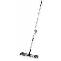 両端斜めカット形状で、隅々まで拭ける!薄型で軽く、とても作業しやすいモップ。拭き残しの多い隅の汚れもすっきり拭ける、両端斜めカット形状。シートのゴミ取り用ブラシ付です。45cm幅。サイズ全長150cm、幅45cm個装サイズ：3×145×14cm重量約770g個装重量：770g素材・材質頭:アルミ、柄:φ22.2アルミパイプ、ジョイント:ナイロン、ホルダー:EMMA樹脂、スポンジ:ポリエチレン発泡、グリップ:ポリプロピレン付属品ラバーブラシ製造国日本両端斜めカット形状で、隅々まで拭ける! ------ ココがポイント！ ------●替えシートのゴミやホコリをとるのに便利なラバーブラシ付。 薄型で軽く、とても作業しやすいモップ。拭き残しの多い隅の汚れもすっきり拭ける、両端斜めカット形状。シートのゴミ取り用ブラシ付です。45cm幅。