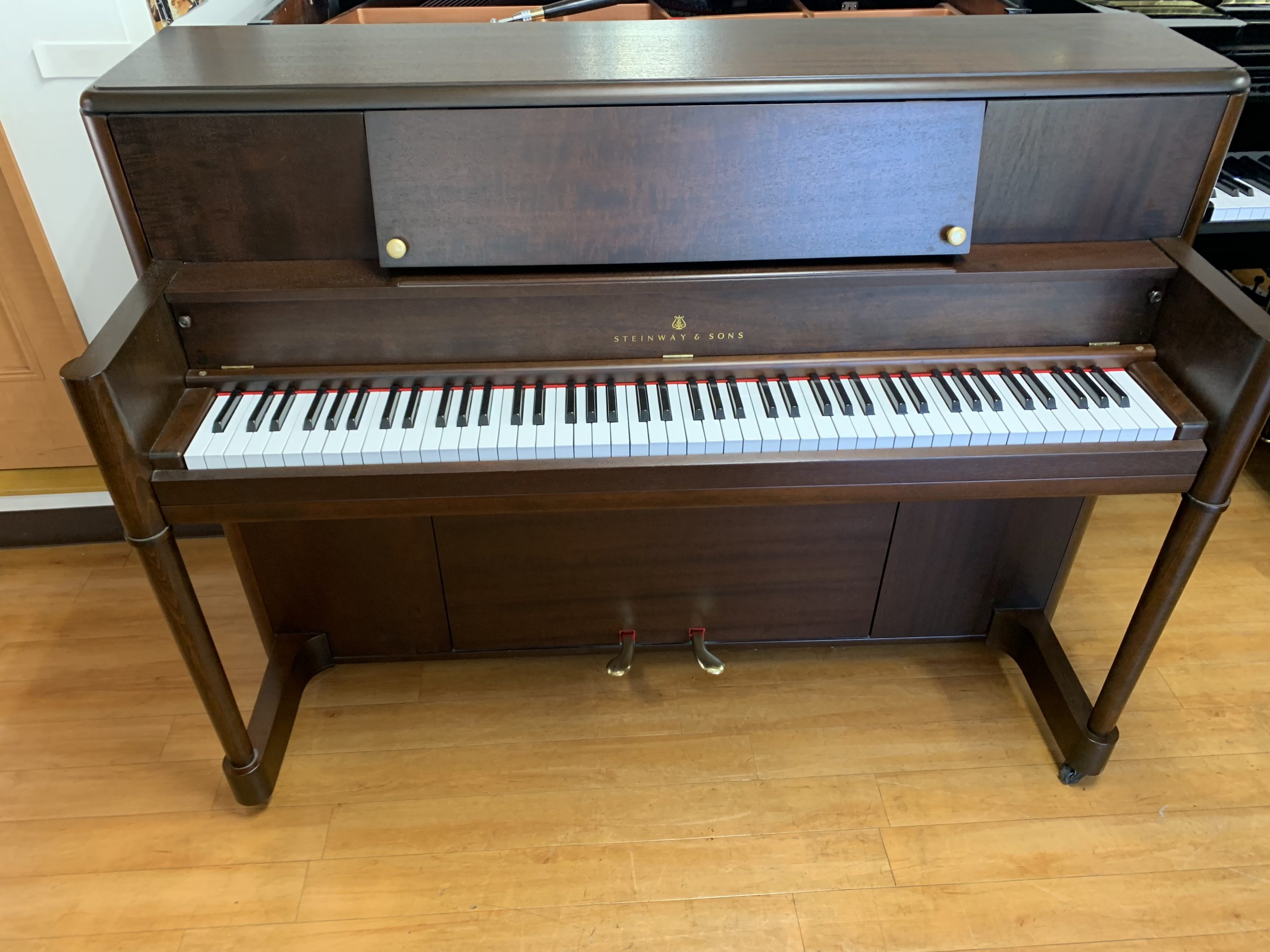 海外正規品 アップライトピアノ Steinway Sons スタインウェイ 449 完全オーバーホール済 楽天ランキング1位 Santateresachieri It 海外正規品 アップライトピアノ Steinway Sons スタインウェイ 449 完全オーバーホール済 楽天ランキング1位 Santateresachieri It