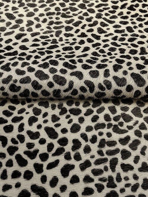 【切り革】牛毛皮/チーター小柄/1.5mm(白×黒)
