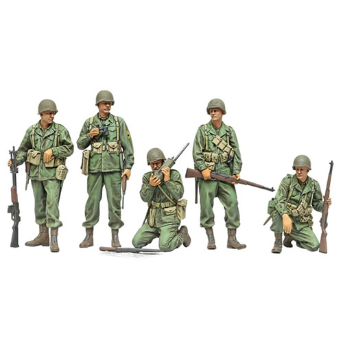 タミヤ 1/35 ミリタリーミニチュアシリーズ No.379 アメリカ歩兵 偵察セット プラモデル 35379 成型色大反攻作戦に臨む精鋭チーム第二次大戦中のアメリカ軍歩兵を再現した人形セット。M1943フィールドジャケットを着用した、1944年後半以降の姿をリアルにモデル化。M1カービンを手に前方を見据える指揮官、M1ガーランドとBARを携行した立ち姿の兵士2名、M1ガーランドを持ち片膝をつく小銃手、ハンディトーキーで通信する兵士の計5体をセット。小火器類や装備品もシャープな仕上がり。階級章などのデカール付き。※この商品は、組み立て、塗装が必要なプラモデルです。※組み立て、塗装には別途、接着剤や工具、塗料等が必要です。JAN：4950344353798