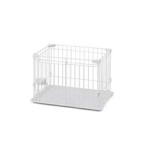 汚れ防止に最適なトレー付きのシステムサークルです。トレーにはサークルのガタツキを防ぐバックルと床傷を防止するゴム脚が付いています。高級感のあるマットな質感でインテリアにぴったりなデザインです。開け閉めラクラクのスライドドア仕様です。【仕様】商品サイズ（mm）：幅600×奥行450×高さ410重量（kg）：3.3【主要素材】線材：スチール（粉体塗装）トレー：塩化ビニル樹脂パネルジョイント・バックル：ポリプロピレンコーナージョイント・ロック：ABS樹脂対応シーツサイズ：ワイドサイズ590×440mmトレー内寸：530×380mm入口サイズ：200×330mmメーカー：IRIS OHYAMA（アイリスオーヤマ）JANコード：4967576477079