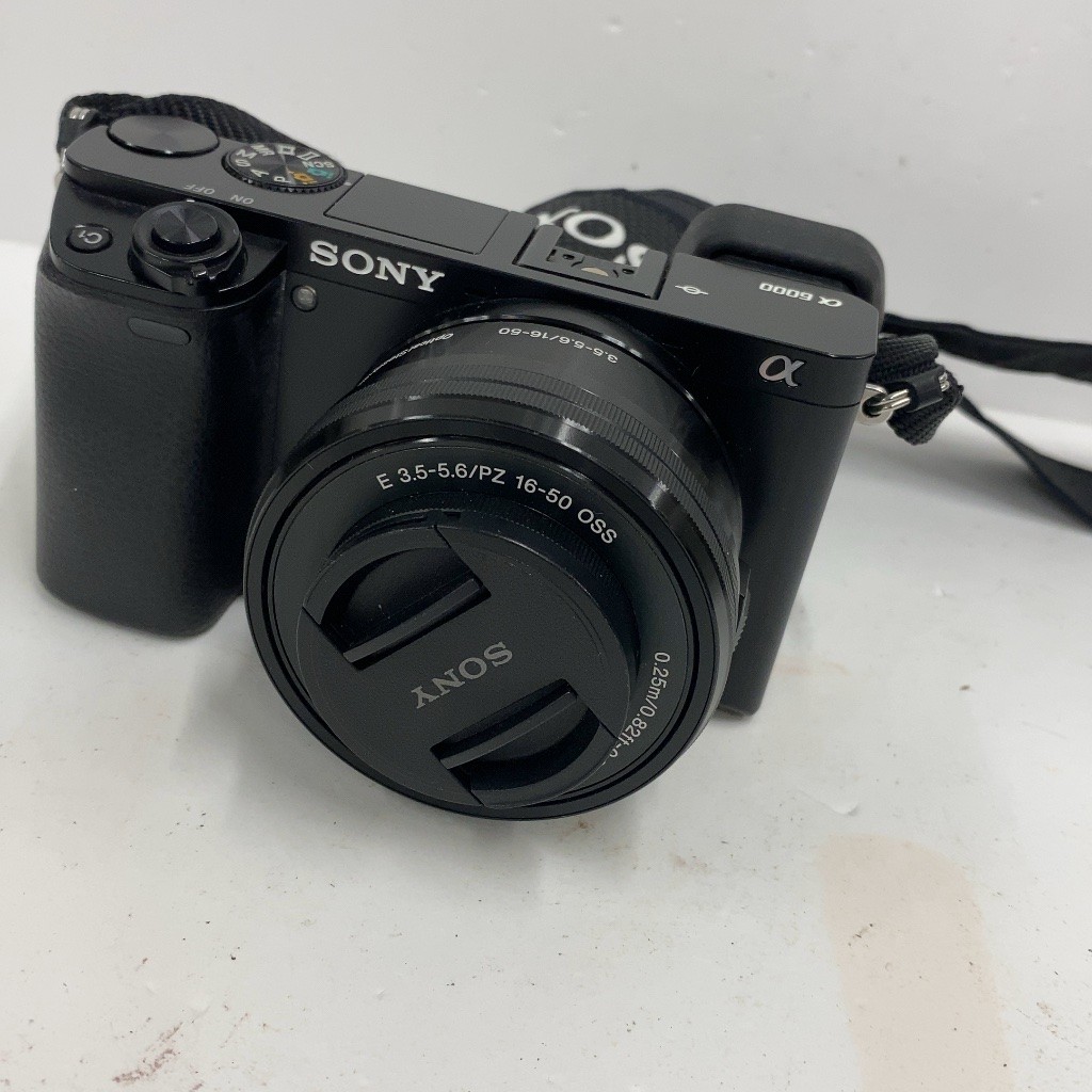 【中古】 CK53 D ソニー ミラーレス一眼 α6000 ボディ グラファイトグレー ILCE-6000 H