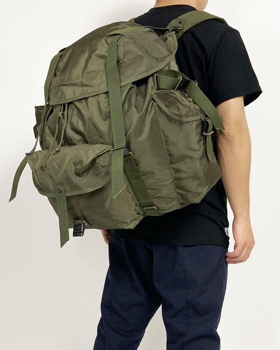 オーストリア軍 OD ナイロン ビッグ ラックサック 新品 274N