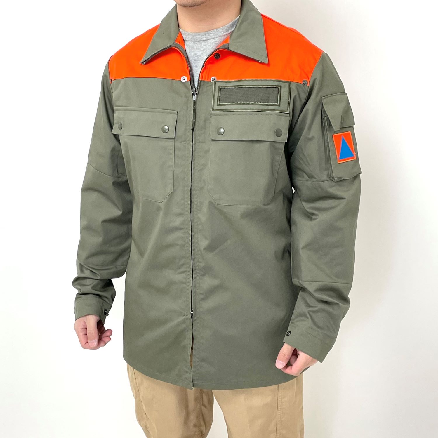 Rakuten - スイス民間防衛 グレー&オレンジショルダー フィールドジャケット 新品 E93N
