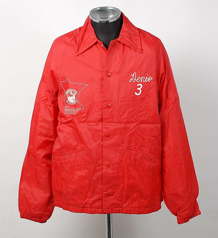 TOKEN、レッド、ビンテージ、ウインド ブレーカー（USED）/aub ユニオンメイド、ビンテージアイテム ナイロン素材のウインドブレーカー 前はボタン留め ポケットは2つ サイズ　裄丈　身幅　着丈 S 86cm 55cm 67cm1枚のみ追跡可能メール（レターパック）520円発送OK