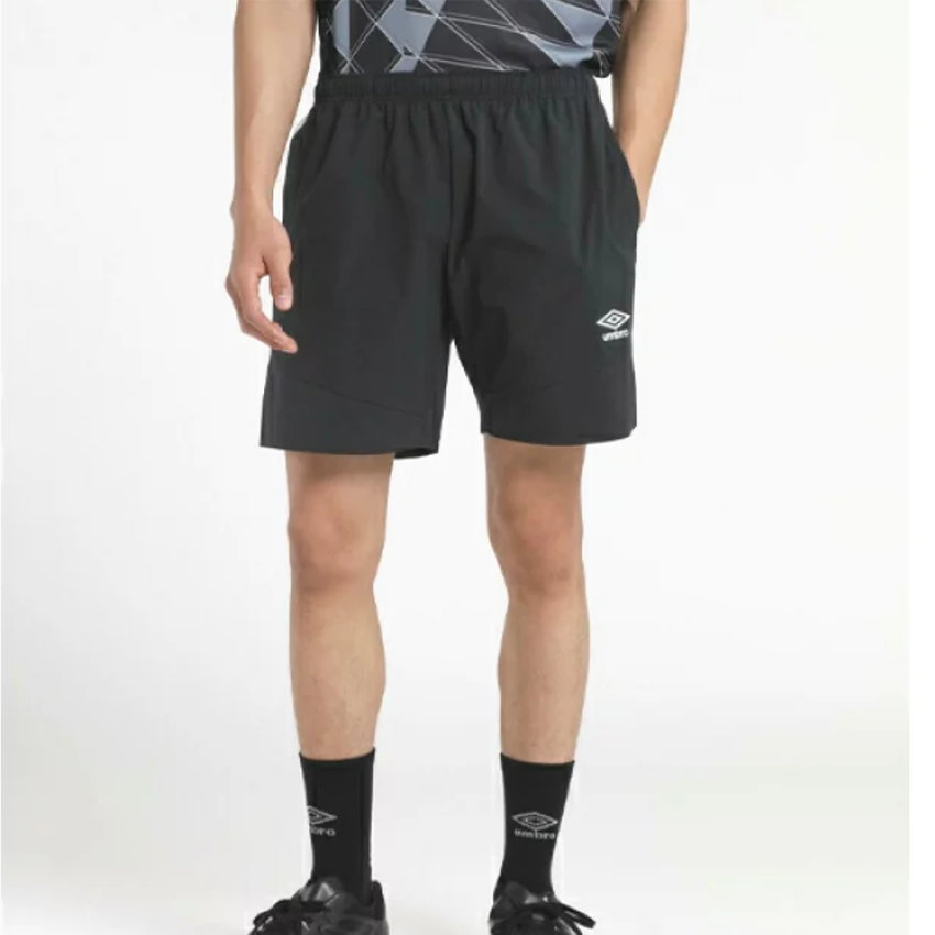 La foresta d’Italiaの【送料無料】【4500円均 Sサイズのみ】【廃番メル】umbro（アンブロ）アンブロ THE THIRD by UMBRO ストレッチウーブンハーフパンツ はっ水 ストレッチ 大人用 サッカー プラクティスパンツ ブラック UF5SHP32M-BK00-S 【26☆】｜アングル3