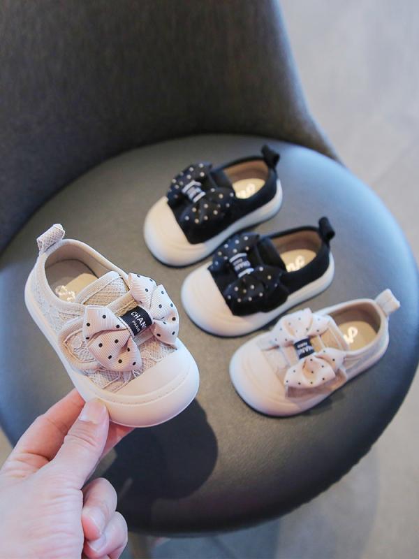 女の子 カジュアル 春秋 ベビー シューズ 1歳半 女児 幼児 靴 ソフトソール 子供 滑り止め シンプル お..