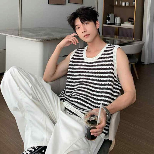 タンクトップ 夏 ストライプ ニット 通気性 メンズ ノースリーブ Tシャツ 韓国 カジュアル シンプル レジャー リゾート 休日 アウトドア バカンス デイリーユース タンクトップ 夏 ストライプ ニット 通気性 メンズ ノースリーブ Tシャツ 韓国 カジュアル シンプル レジャー リゾート 休日 アウトドア バカンス デイリーユース
