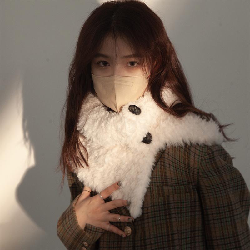 マフラー 韓国 ボタン フェイク ぬいぐるみ風 ふわふわ スカーフ レディース 冬 厚手 首 暖かい ネック..