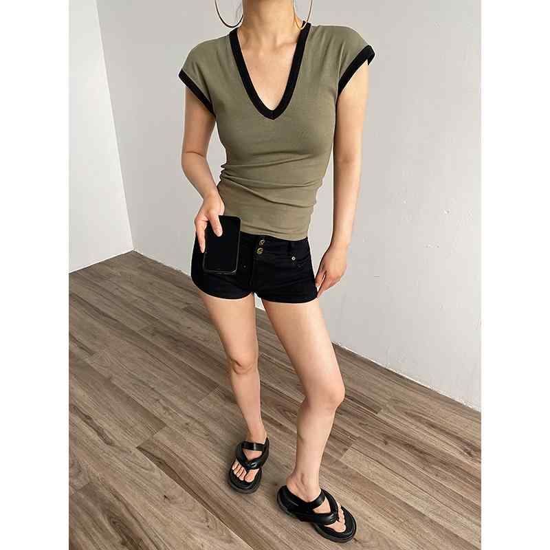Tシャツ トップス レディース おしゃれ ファッション レトロ シンプル Vネック 夏 スリムフィット カジュアル 半袖 シンプル モダン リラックス デイリー