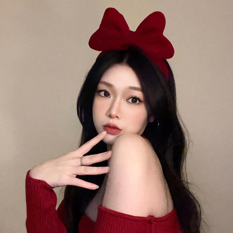 カチューシャ ヘアバンド アクセサリー レディース おしゃれ ファッション 赤 リボン 女性 クリスマス 頭飾り ヘアアクセ 韓国 パーティー エレガント レト...