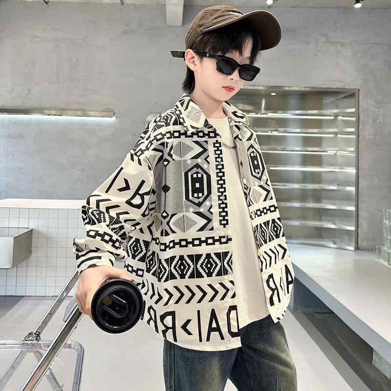 子供服 トップス 男の子 ボーイズ プリントシャツ オーバーシャツ 春秋 おしゃれ シンプル カジュアル トレンディ デイリーユース 通園 通学 お出かけ キッズ