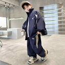 ジャージ 子供服 男の子 ボーイズ ジャンバー パンツ セットアップ スポーツウェア 春秋 カジュアル おしゃれ スポーティ モダン 通園 通学 アウトドア キ...
