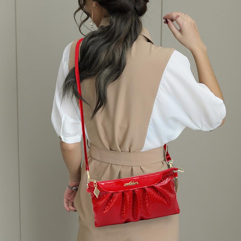 クラッチバッグ ファッション レザー クロス ボディ ハンド バッグ レディース スマートフォン 小物 軽量 大容量 小銭入れ 収納 ポーチ エレガント