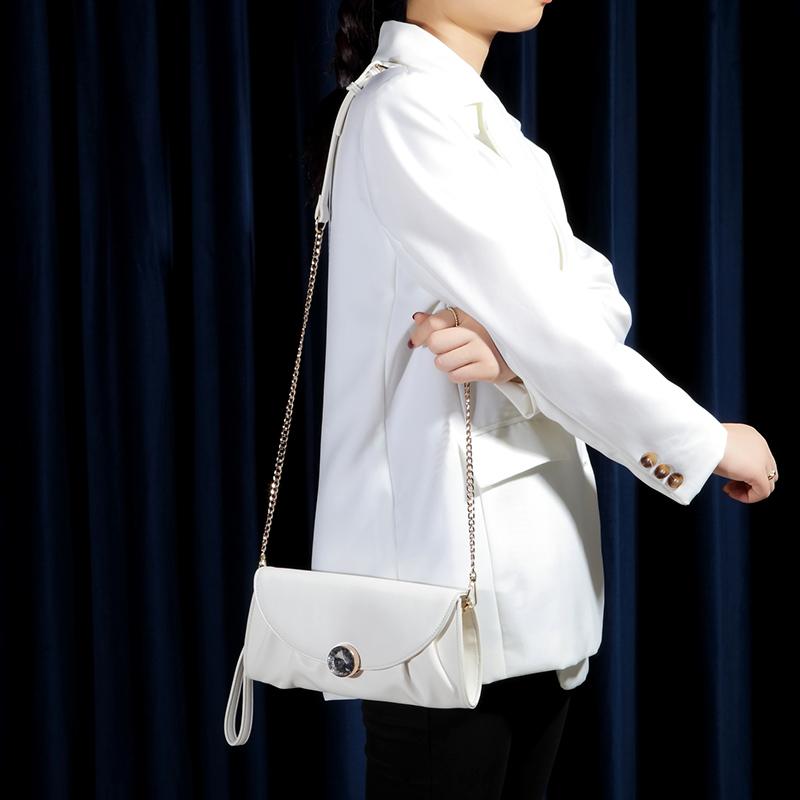 クラッチバッグ 結婚式 パーティー 高級感 革 ショルダー プリーツ 女性 フェミニン 上品 ソフトレザー オフィス カジュアル 韓国 エレガント