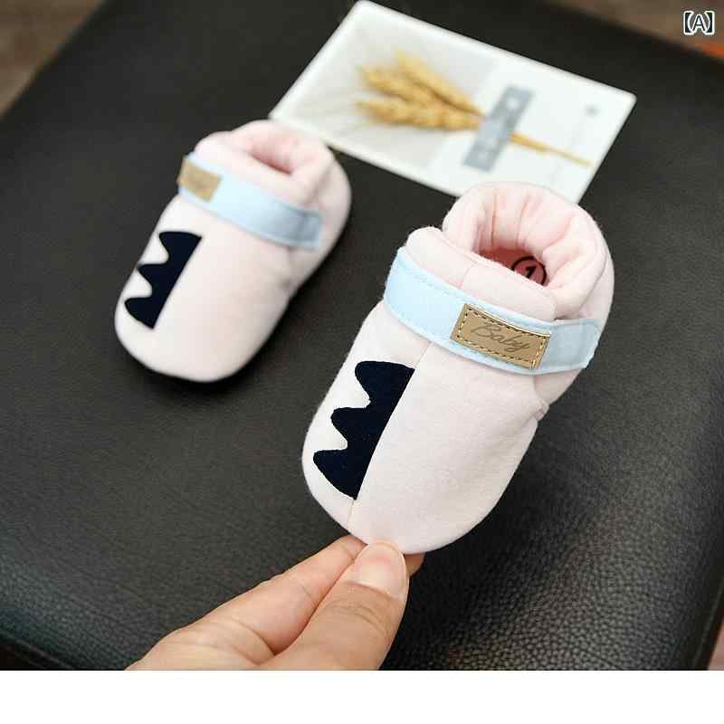 ベビー シューズ 幼児 靴 脱げにくい 春秋 赤ちゃん ソフトソール 歩行練習 通気性 スタイリッシュ 滑..