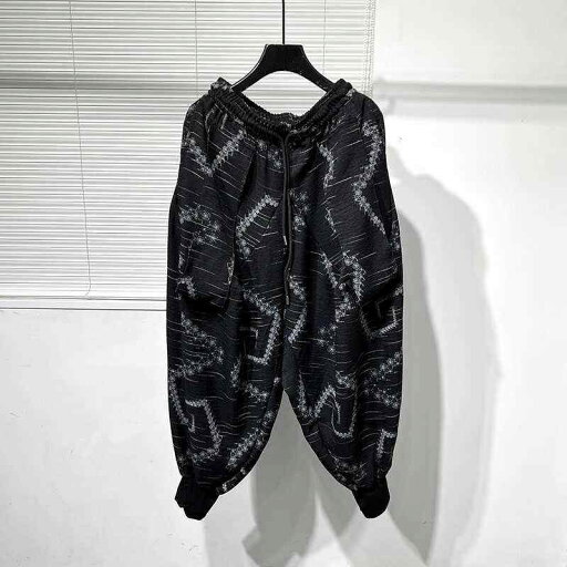 サルエルパンツ ジョガー メンズ ファッション 夏 薄手 ダーク スタイル レトロ プリント ムササビパンツ ズボン ボトムス 大きい股 ワークウェア 動きやすい カジュアル 日常使い スタイリッシュ ストリート サルエルパンツ ジョガー メンズ ファッション 夏 薄手 ダーク スタイル レトロ プリント ムササビパンツ ズボン ボトムス 大きい股 ワークウェア 動きやすい カジュアル 日常使い スタイリッシュ ストリート