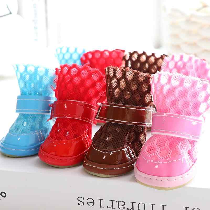 ペットシューズ ワンちゃん 猫ちゃん スポーツ ソフトソール サンダル4個 セット おしゃれ 犬用 シューズ 夏用 メッシュ 通気性 シューズ 小型犬 ペット用 オールシーズン 通用