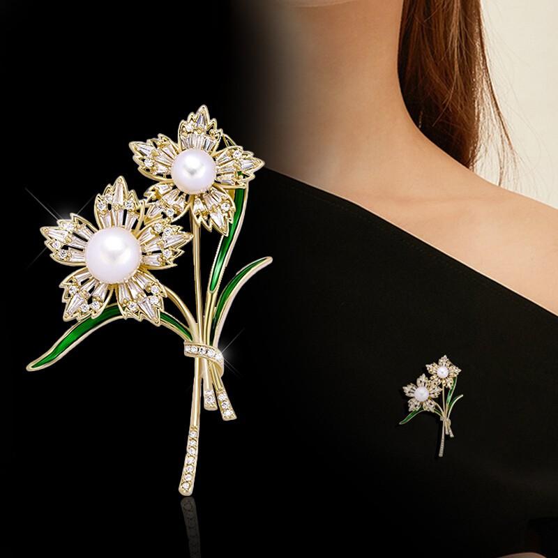 レディース ブローチ ハイエンド コサージュ ローカラー 露出防止 カラーピン スカーフピン バッジ アクセサリー キュービックジルコニア ラインストーン 花