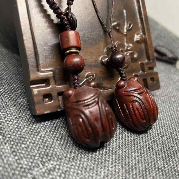 中国風 アクセサリー 白檀 蝉 キーホルダー ペンダント ヒット 携帯電話 チェーン ギフト バッグ ペンダント メンズ ハイエンド ギフト