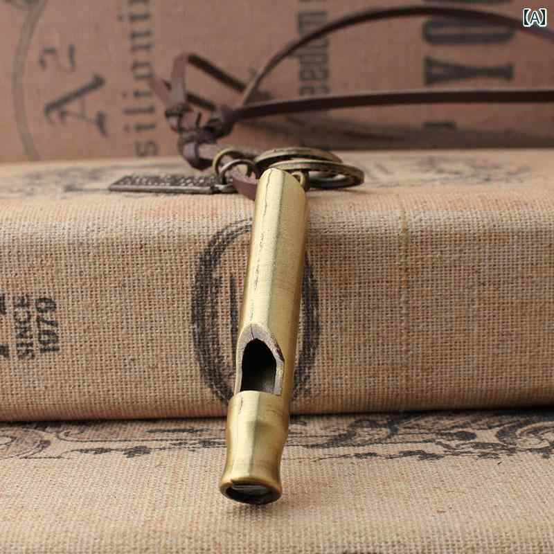 ネックレス ペンダント ホイッスル 笛 ブロンズ 革 レザー 紐 ロープ ロング 韓国 調整可能 モダン ク..