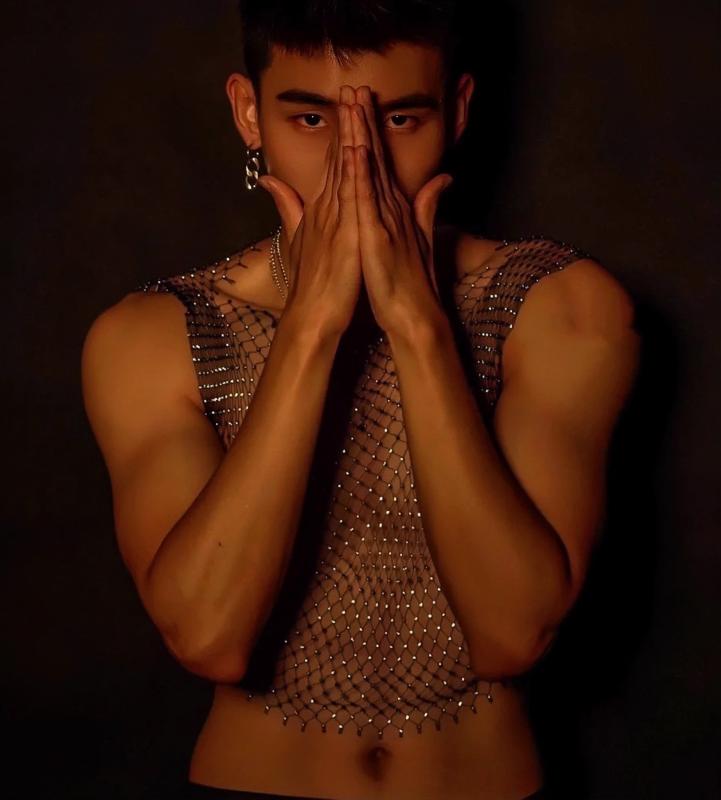 男性服 メッシュ 輝く キラキラ ラインストーン ベスト 透け感 セクシー ステージ 衣装 ダンス パフォ..