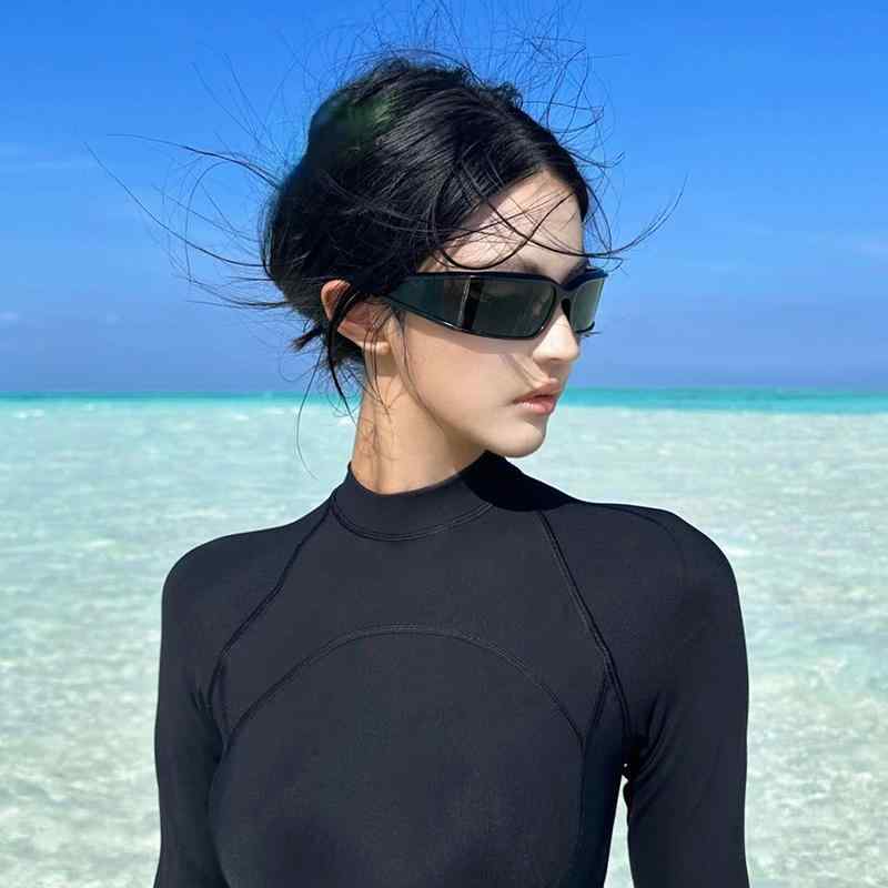 サングラス アウトドア 登山 サイクリング 男性 女性用 ハイエンド スクエア 狭額縁 日除け防止 紫外線カット ビーチ 旅行 スポーツ 夏