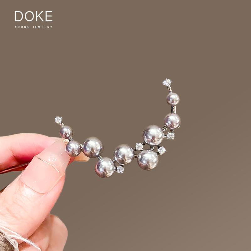 ブローチ 入学式 セレモニー 軽い 月 ハイエンド フェミニン パール コサージュ 精巧 ピン コート スーツ ギフト アクセサリー